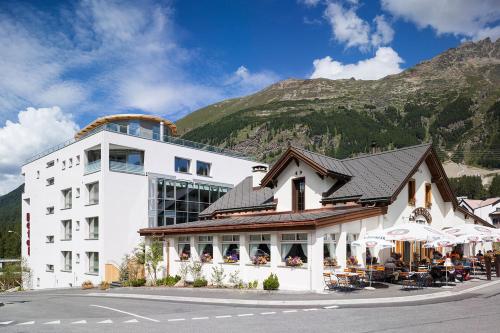 Hotel Station - image 11