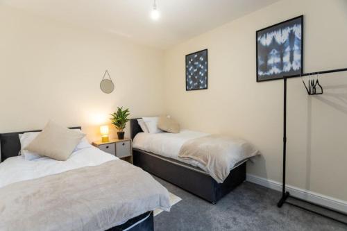 Deacon Street-3 Bedroom, Sleeps 7, Long Stay Disc, Parking gîte à louer menzies swindon