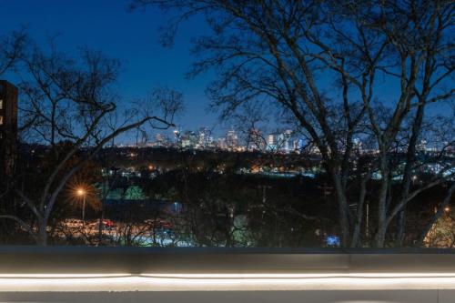 Luxury Home with Stunning Rooftop Views!