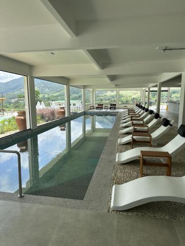 Karsto avotu baseins, Village Sana Apart Hotel in Sanpedro de Nova Friburgo