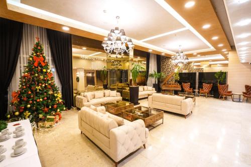 Vestabils, Hotel Monogram Park in Ruma