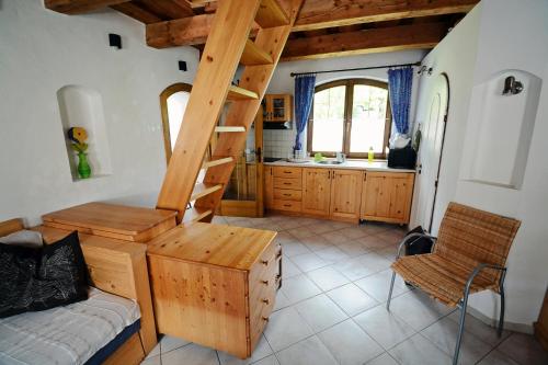 Holiday Home (5 Adults)