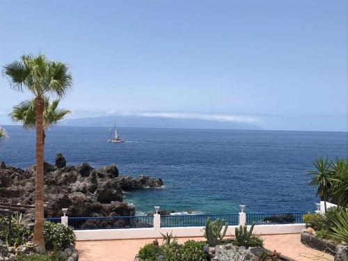 Oceanfront Apt in Private Villa - Next to the Beach, Puerto de Santiago (zdjęcie 5)