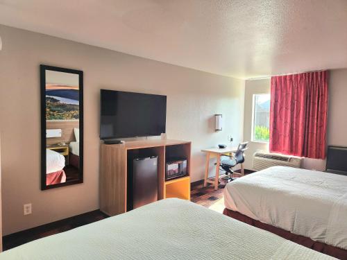 Days Inn by Wyndham Lumberton - image 10