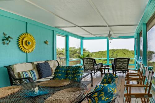 Eagle View - bayside privacy and dock, Cedar Key (foto 10)