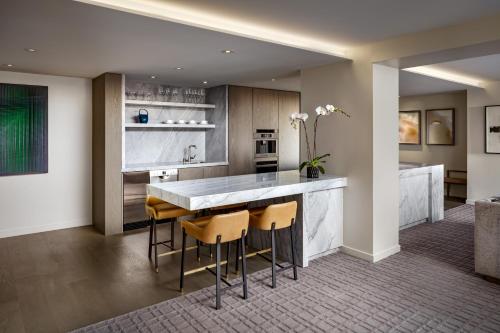 623905413 Fairmont Century Plaza Los Angeles