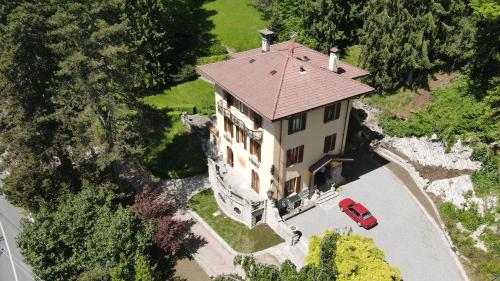  Villa Martegani Como in Lanzo dʼIntelvi