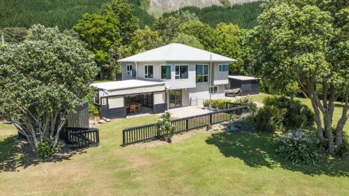 Linkwater Wonder - Marlborough Holiday Home