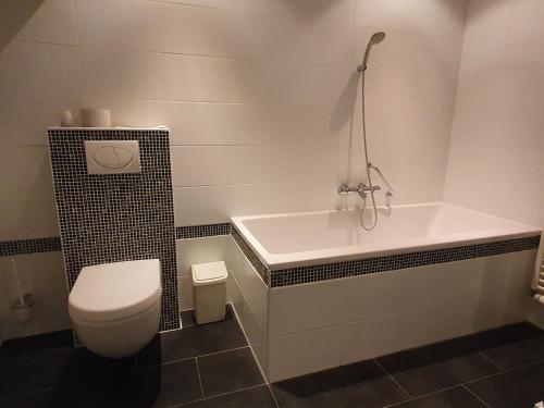 De Spaarbankhoeve - image 7