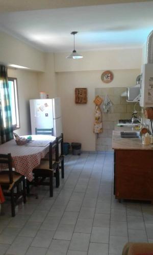 One-Bedroom Apartment image 2