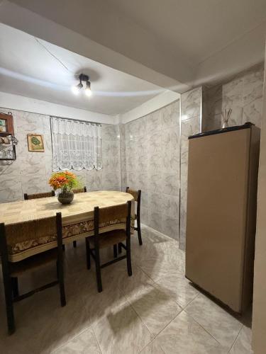 Sítio com piscina e churrasqueira (Sitio com piscina e churrasqueira) in Guapimirim