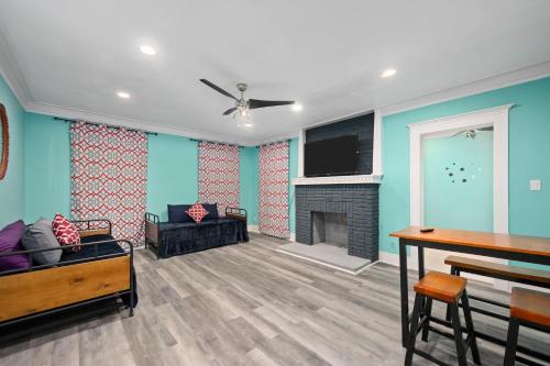 Charming Midtown Houston Apt with Free Parking near พิพิธภัณฑ์เด็กเฮาส์ตัน