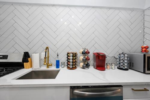 Charming Midtown Houston Apt with Free Parking near พิพิธภัณฑ์เด็กเฮาส์ตัน