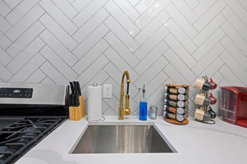 Charming Midtown Houston Apt with Free Parking near พิพิธภัณฑ์เด็กเฮาส์ตัน