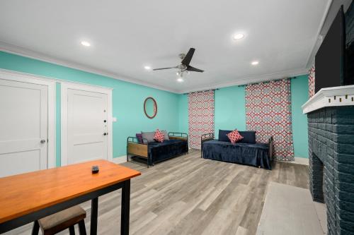 Charming Midtown Houston Apt with Free Parking near พิพิธภัณฑ์เด็กเฮาส์ตัน