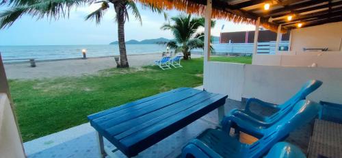 Baan Vitamin Sea near Chao Lao Beach