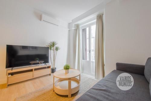 Tu ventana a Madrid para 3, conoce Carretas 25, Madrid (photo 6)