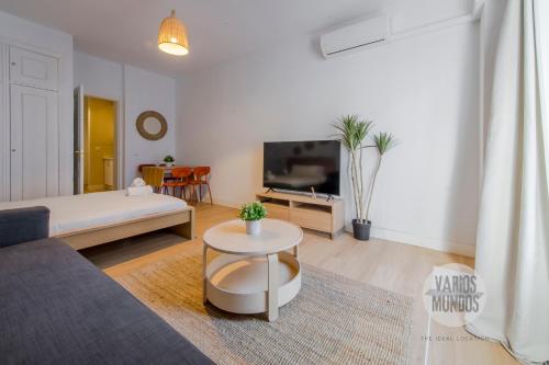 Tu ventana a Madrid para 3, conoce Carretas 25, Madrid (photo 9)
