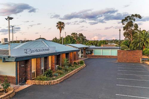 Parkview Motor Inn in Parkes