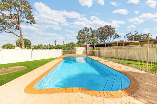 Parkview Motor Inn in Parkes