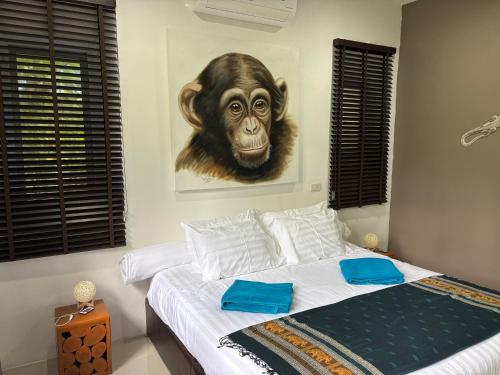 2 bedrooms, 3 beds