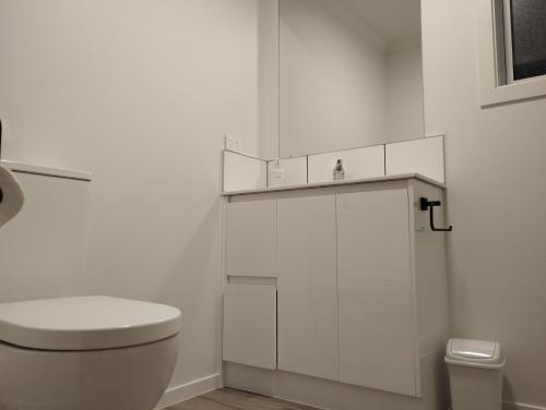 Kylpyhuone, 70 m²  alueella Feilding, 2 makuuhuone(tta), 2 yksityistä kylpyhuone(tta) (Rural Lifestyle Retreat ) in Feilding