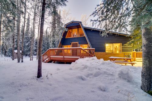 Studio Steps to Kenai River with Fire Pit!