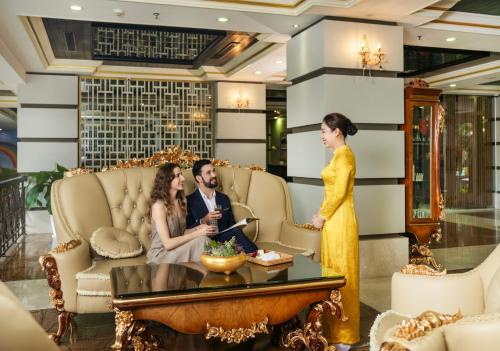 Hotel Royal Hoi An Danang, The Legacy Riverfront Resort & Spa, Хойан (фото 10)
