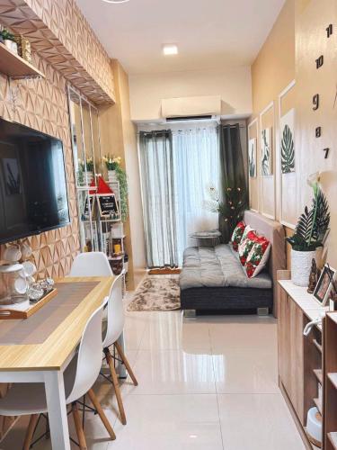 El Romantico Staycation at Fame Residence, Manila