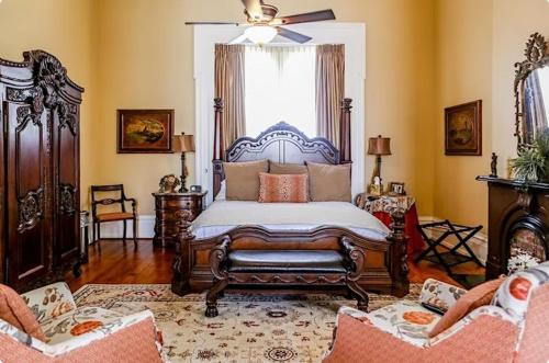 The Pepin Mansion B&B on Mansion Row - 10 min to start of the Bourbon Trail in นิวอัลบานี (IN)