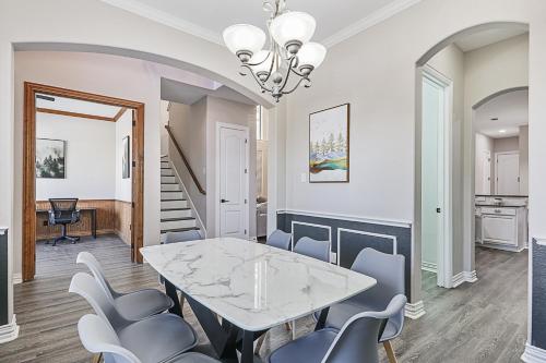 บริการและสิ่งอำนวยความสะดวก, Cozy 5BR Estate Lewisville - Office, Game Room in ลูอิสวิลล์ (TX)