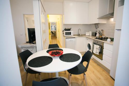 Entre o Carmo e a Trindade near Estadio do Sport Lisboa e Benfica