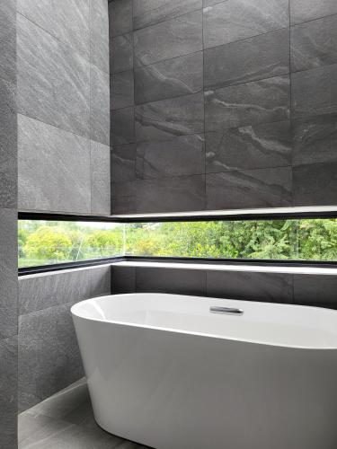 Bathroom, Pool villa near Ruamchok :Boxing private pool etc. in San Phe Suea