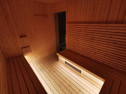 bastu,  på 1260 m² i Bandar Indah, med 3 sovrum och 2 badrum (privat) (Trival Celes Homestay @ Sri Indah Sandakan) in Sepilok