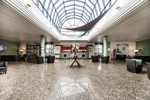 Lobby, TRYP by Wyndham Bad Oldesloe in Bad Oldesloe