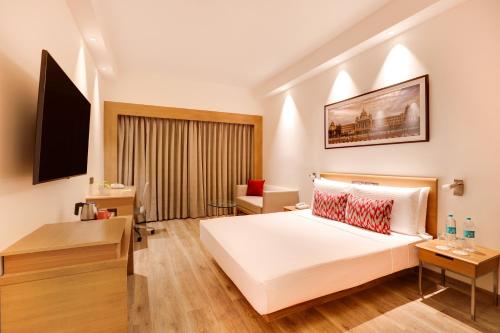 Business Double or Twin Room with 10% off on F&B  image 4