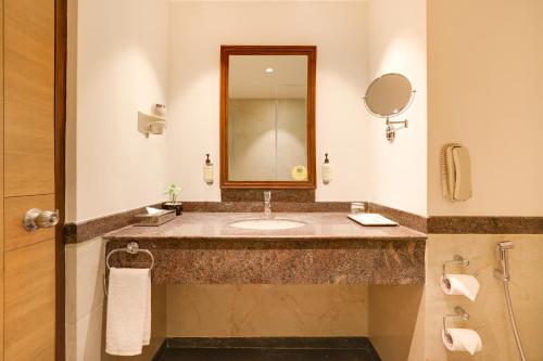 Business Double or Twin Room with 10% off on F&B  image 5