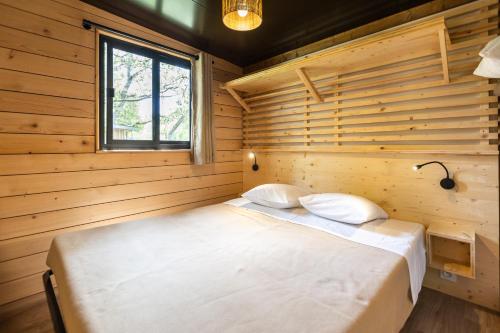 1 double bed, 1 sofa bed