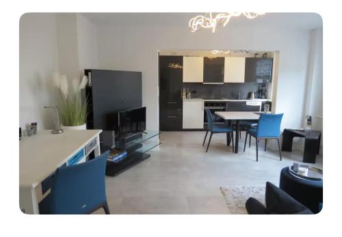Top ausgestattete 2-Zimmer-Wohnung - ideal für Kurz-und Langzeitaufenthalte (Top ausgestattete 2-Zimmer-Wohnung - ideal fur Kurz-und Langzeitaufenthalte) in Garbsen
