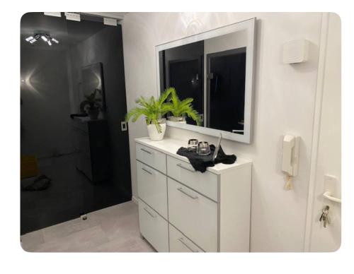 Top ausgestattete 2-Zimmer-Wohnung - ideal für Kurz-und Langzeitaufenthalte (Top ausgestattete 2-Zimmer-Wohnung - ideal fur Kurz-und Langzeitaufenthalte) in Garbsen