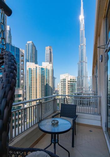 Luxurious one bedroom Apartment with Burj Khalifa View, Дубай