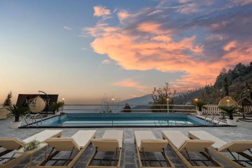 Balcony/terrace, KC Vilas, Fagu Kufri in Shimla