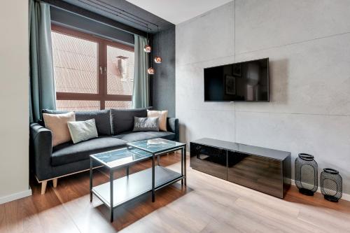 Waterlane Island - Riverview Pool, SPA & Gym by Downtown Apartments 2