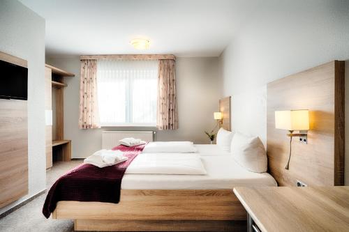 1 queen bed