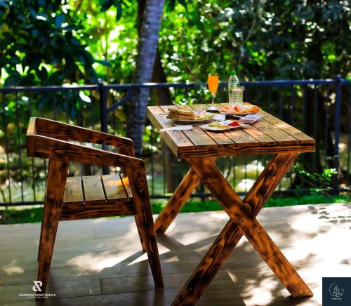 Restoran, Forest Face Lodge in Haragama