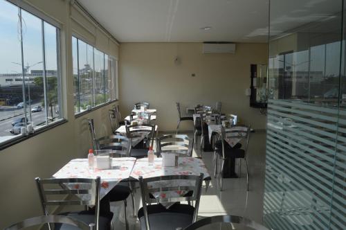 ห้องอาหาร, Aero Plaza Hotel in กัมโปเบโล