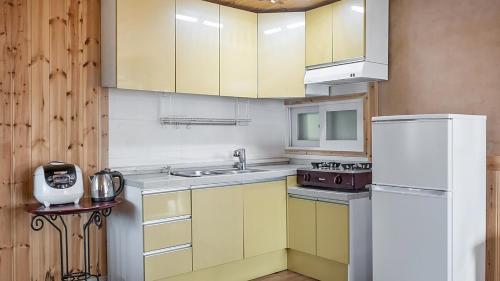 Pocheon Sanwoolteo Pet Friendly Pension in Idong-myeon