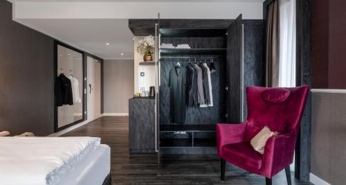 Premium Triple Room image 3