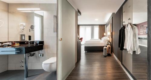 Premium Triple Room image 6