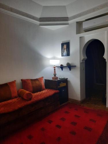 Bouton d'Or Twin Room image 7